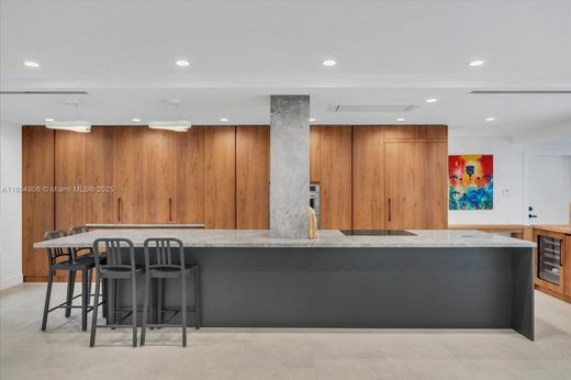 Luxury House for sale in Miami Coral Gables, 3 110 900 €, Photo 6