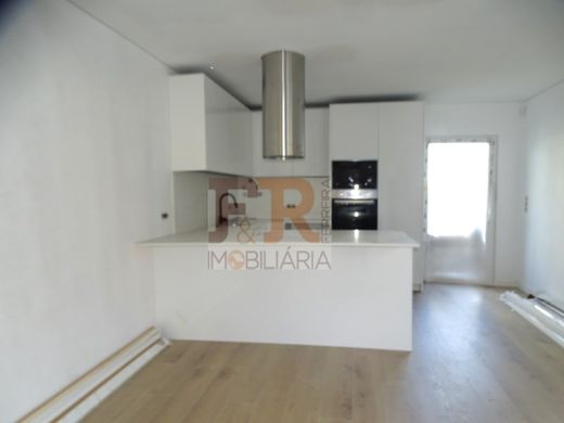 Luxury House for sale in Seixal, 425 000 €, Photo 5