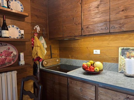 Appartement de luxe à vendre à Courmayeur, 950 000 €, Photo 7