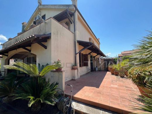 Maison de luxe à vendre à Rende, 580 000 €, Photo 3