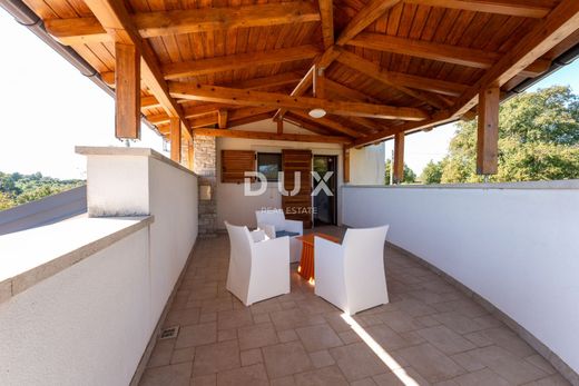 Maison de luxe à vendre à Žminj, 850 000 €, Photo 7