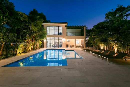 Luxury House for sale in Miami, 2 135 360 €, Photo 1