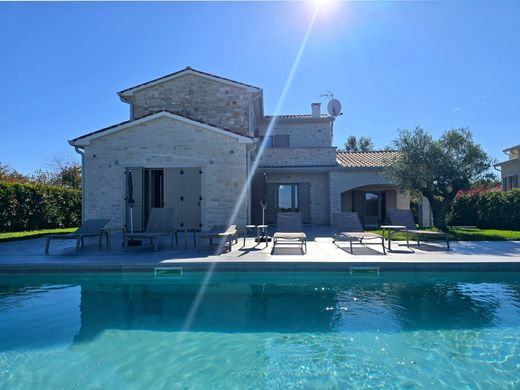 Maison de luxe à vendre à Vižinada, 746 000 €, Photo 3