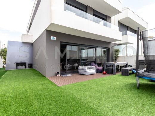 Maison de luxe à vendre à Gondomar, 519 900 €, Photo 1