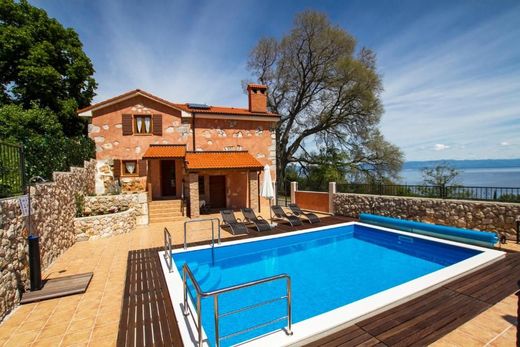 Maison de luxe à vendre à Brsec, 572 000 €, Photo 1
