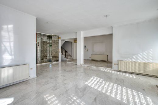 Maison de luxe à vendre à Évosmos, 390 000 €, Photo 2