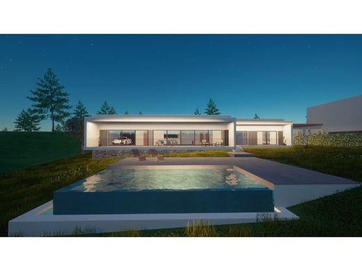 Luxury House for sale in Alcobaça, 585 000 €, Photo 1