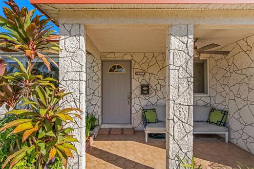 Luxury House for sale in Hollywood, 507 119 €, Photo 2