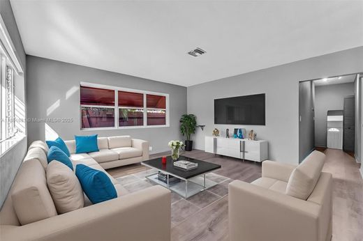 Luxury House for sale in Hollywood, 507 119 €, Photo 3