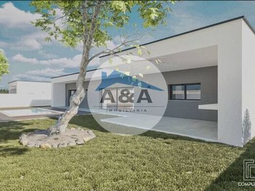 Maison de luxe à vendre à Alcobaça, 460 000 €, Photo 2