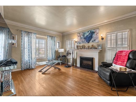 Luxury Apartment for sale in Los Angeles, 763 932 €, Photo 4