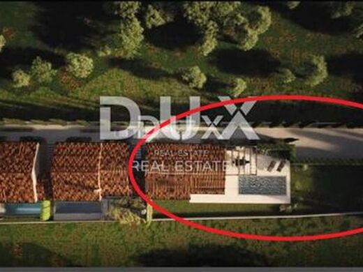 Maison de luxe à vendre à Porec, 478 000 €, Photo 2