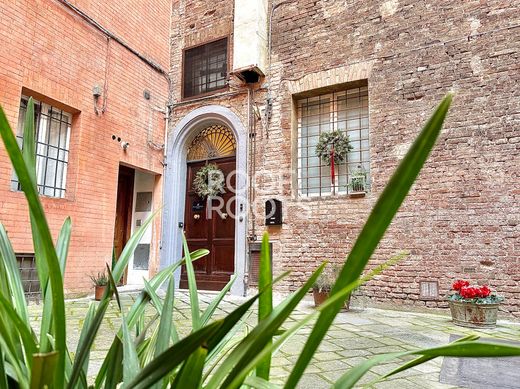 Luxury Apartment for sale in Siena, 3 100 000 €, Photo 3