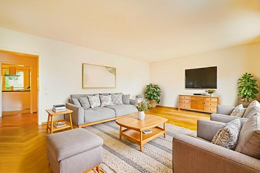 Luxury Apartment for sale in Freiburg, 1 077 000 €, Photo 2