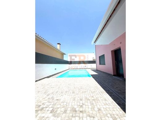 Luxury House for sale in Seixal, 550 000 €, Photo 4