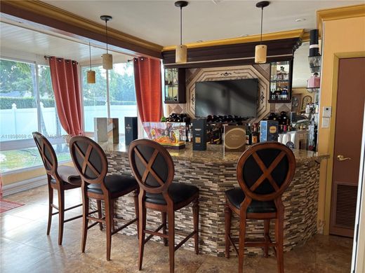 Luxury House for sale in Hollywood, 901 367 €, Photo 7