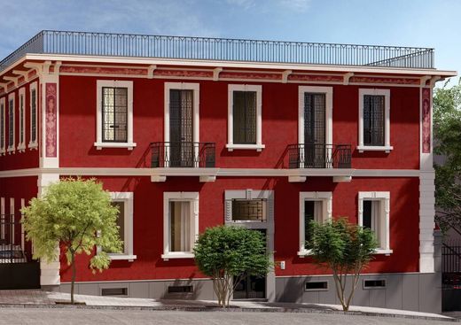 Luxury Apartment for sale in Naples, 935 000 €, Photo 1