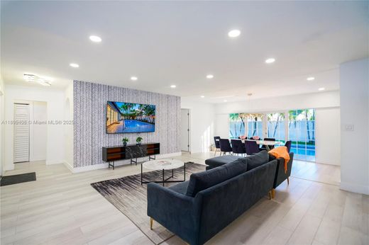 Luxury House for sale in Hollywood, 811 230 €, Photo 3