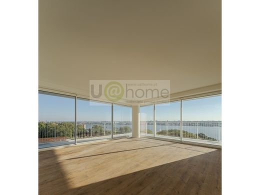Luxury Apartment for sale in Seixal, 611 000 €, Photo 1