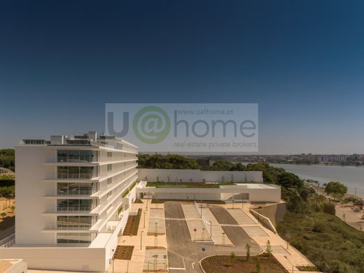 Luxury Apartment for sale in Seixal, 611 000 €, Photo 7