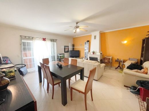 Luxury House for sale in Seixal, 583 000 €, Photo 2