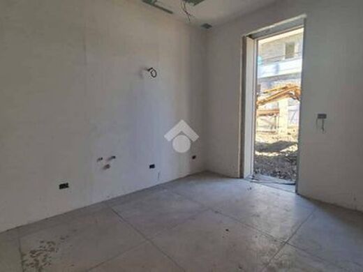Maison de luxe à vendre à Rome, 550 000 €, Photo 7