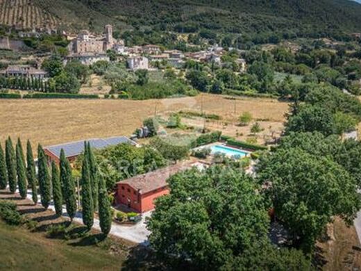 Maison de luxe à vendre à Spoleto, 1 250 000 €, Photo 2