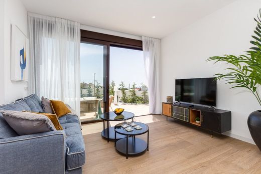 Luxury House for sale in Finestrat, 695 000 €, Photo 2