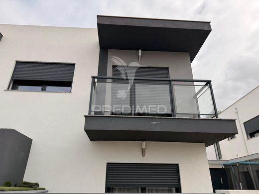 Luxury House for sale in Seixal, 420 000 €, Photo 7