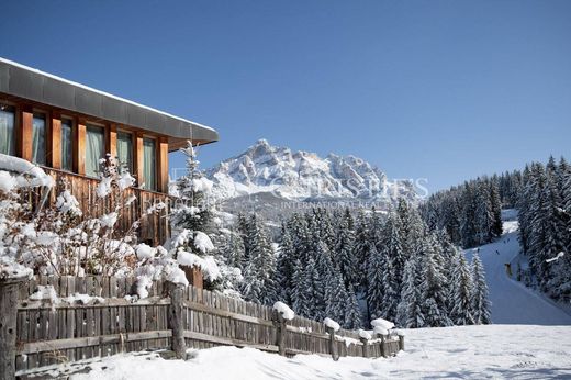 Luxury House for sale in Badia, 11 000 000 €, Photo 1