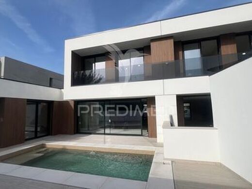 Luxury House for sale in Vila Verde, 470 000 €, Photo 4