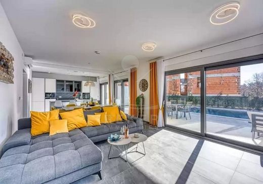 Maison de luxe à vendre à Porec, 950 000 €, Photo 5