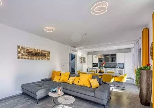 Maison de luxe à vendre à Porec, 950 000 €, Photo 7