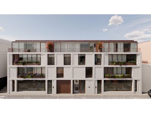 Appartement de luxe à vendre à Porto, 470 000 €, Photo 1