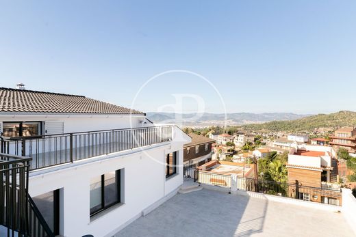 Luxury House for sale in Esplugues de Llobregat, 1 760 000 €, Photo 1