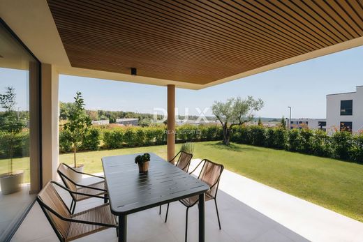 Appartement de luxe à vendre à Novigrad, 549 000 €, Photo 2
