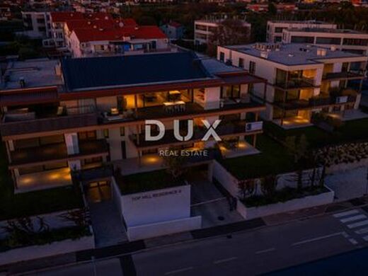 Appartement de luxe à vendre à Novigrad, 479 000 €, Photo 2