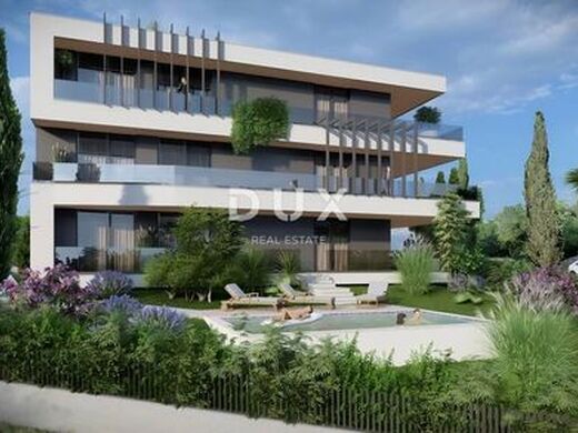 Luxury Apartment for sale in Rovinj, 884 500 €, Photo 3