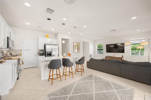 Luxury House for sale in Hollywood, 596 619 €, Photo 2