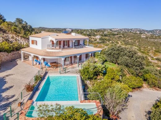 Luxury House for sale in Faro, 1 100 000 €, Photo 1