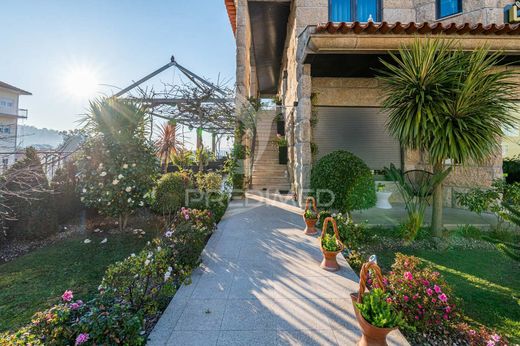 Luxury House for sale in Fafe, 499 900 €, Photo 1