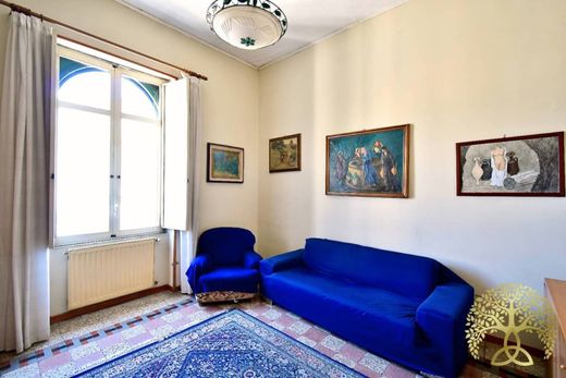 Luxury Apartment for sale in Naples, 800 000 €, Photo 4