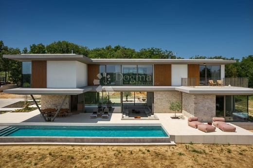 Maison de luxe à vendre à Motovun, 2 000 000 €, Photo 1
