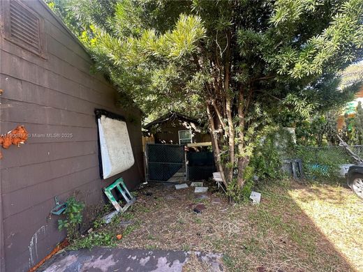 Luxury House for sale in Hollywood, 686 756 €, Photo 5