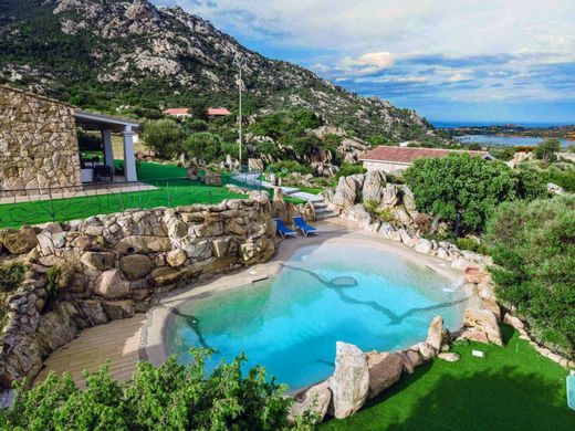 Maison de luxe à vendre à Olbia, 1 600 000 €, Photo 2