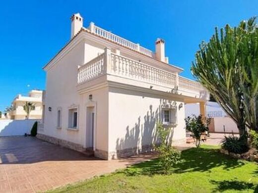 Maison de luxe à vendre à Cabo Roig, 910 000 €, Photo 3
