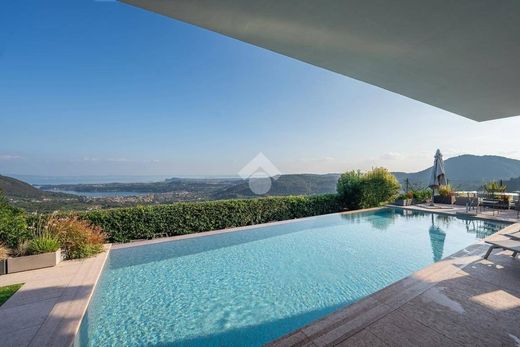 Luxury House for sale in Salò, 1 550 000 €, Photo 1
