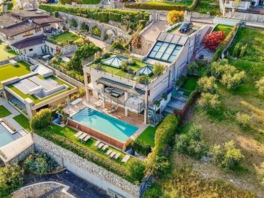 Luxury House for sale in Salò, 1 550 000 €, Photo 2
