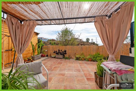 Luxury House for sale in Chilches, 455 000 €, Photo 1