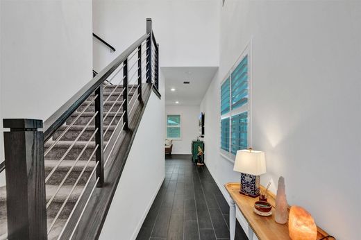 Luxury House for sale in Hollywood, 738 177 €, Photo 4